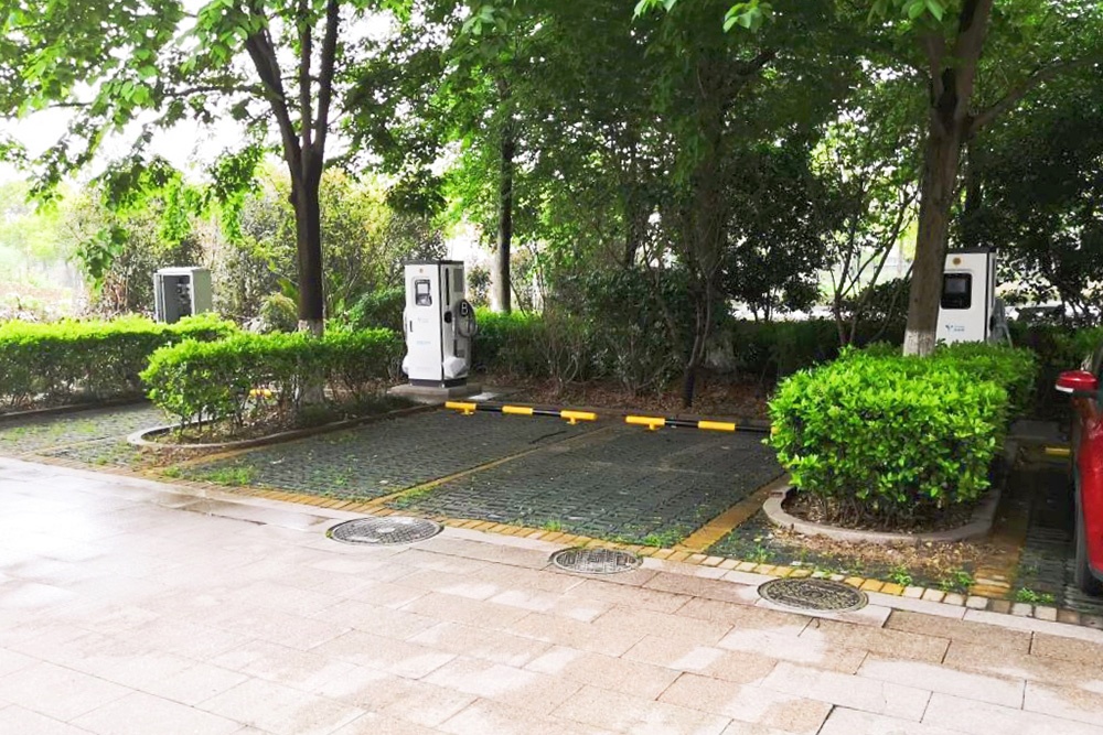 海宁农商银行（马桥支行）充电站 (2)