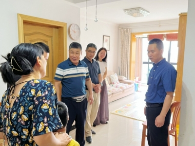 双节慰问，情暖人心！芯能科技党支部走访慰问结对帮扶对象